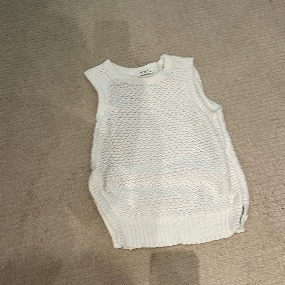 Equipment sleeveless sweater, white, size M